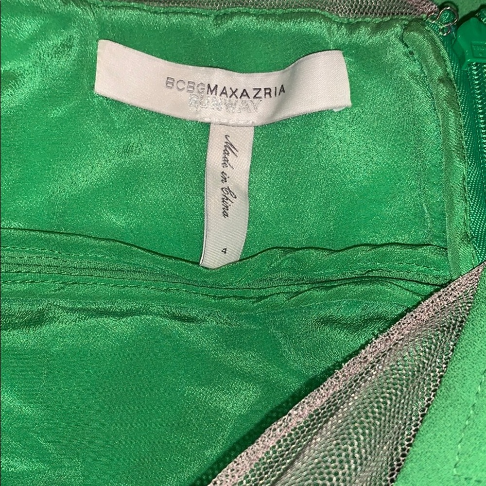 BCBGMAXAZRIA Runway Green One Shoulder Dress 4 - Picture 7 of 8